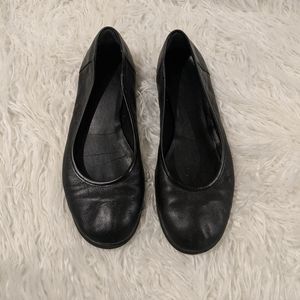 Clarks black flats